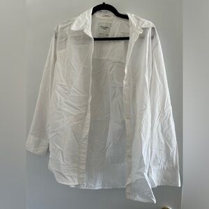 Abercrombie & Fitch oversized white blouse